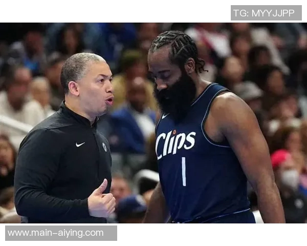 卢指导谈哈登提前下场原因球员自我评估是关键因素 卢指导谈哈登提前下场原因球员自我评估是关键因素