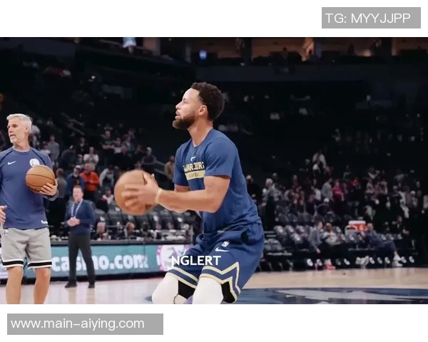 库里分享热身习惯不戴耳机以提升在喧闹环境中的专注力